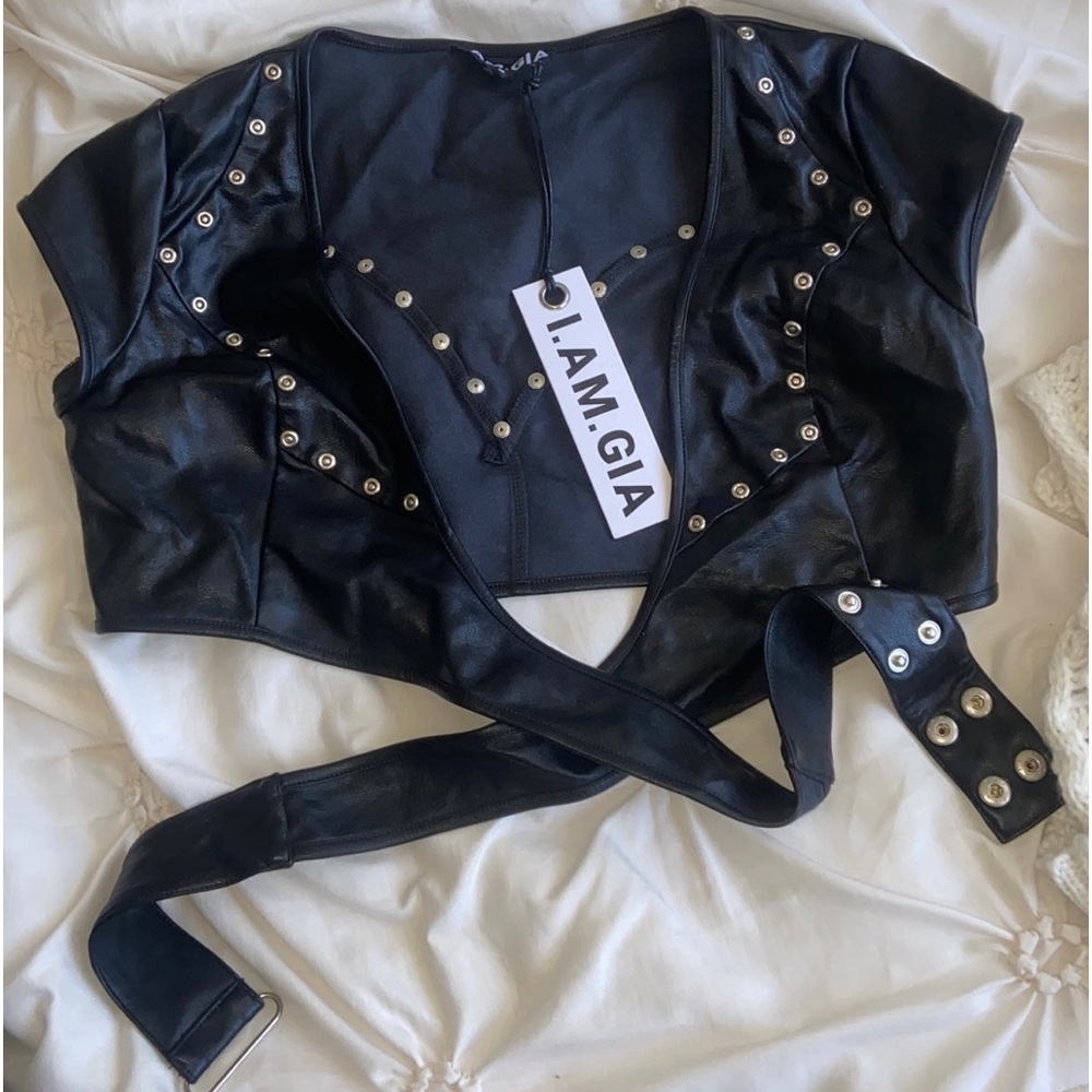 I.AM.GIA Geneva Vegan Leather Top In Black